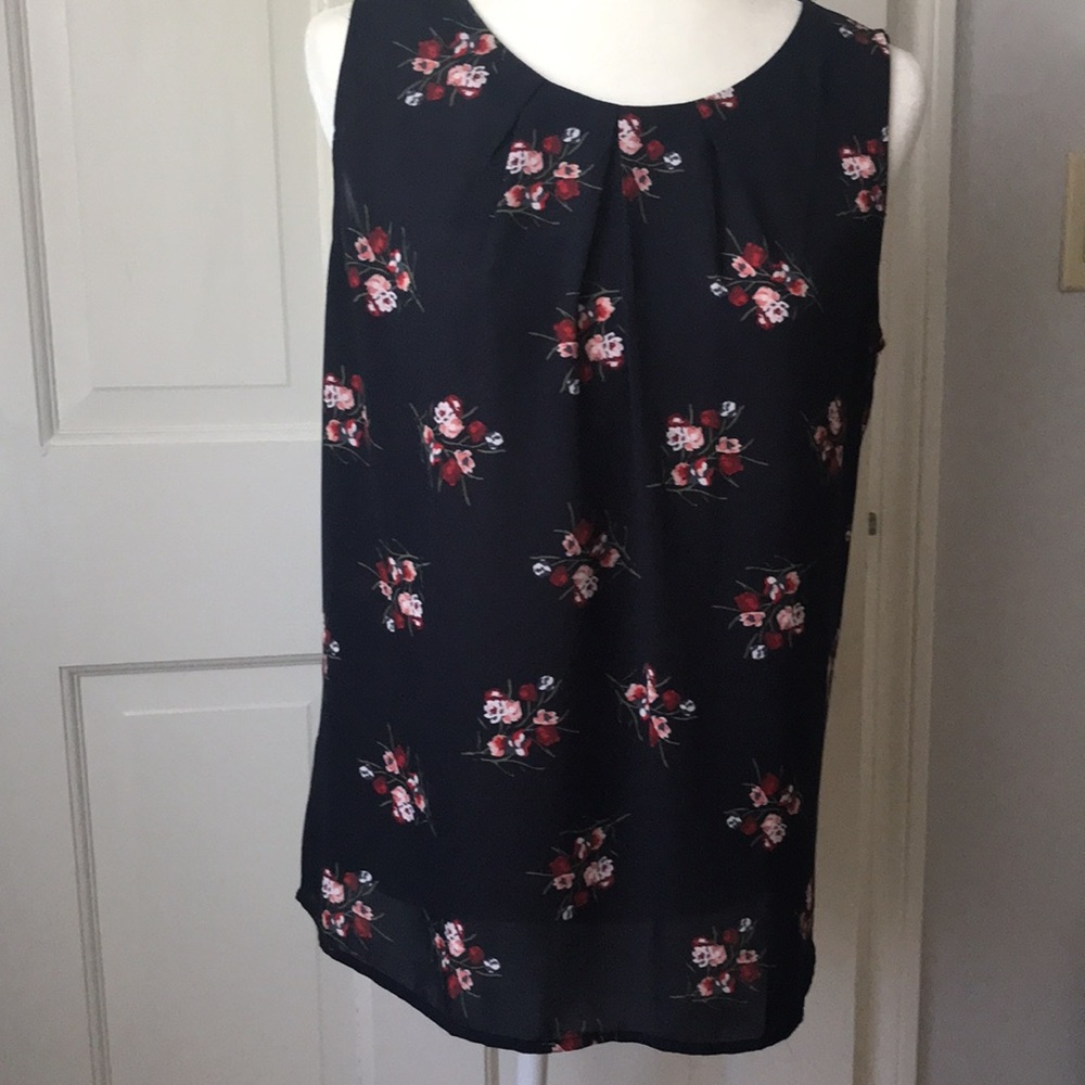 LOFT sleeveless navy blue and floral rosebud summer work blouse top EUC S
